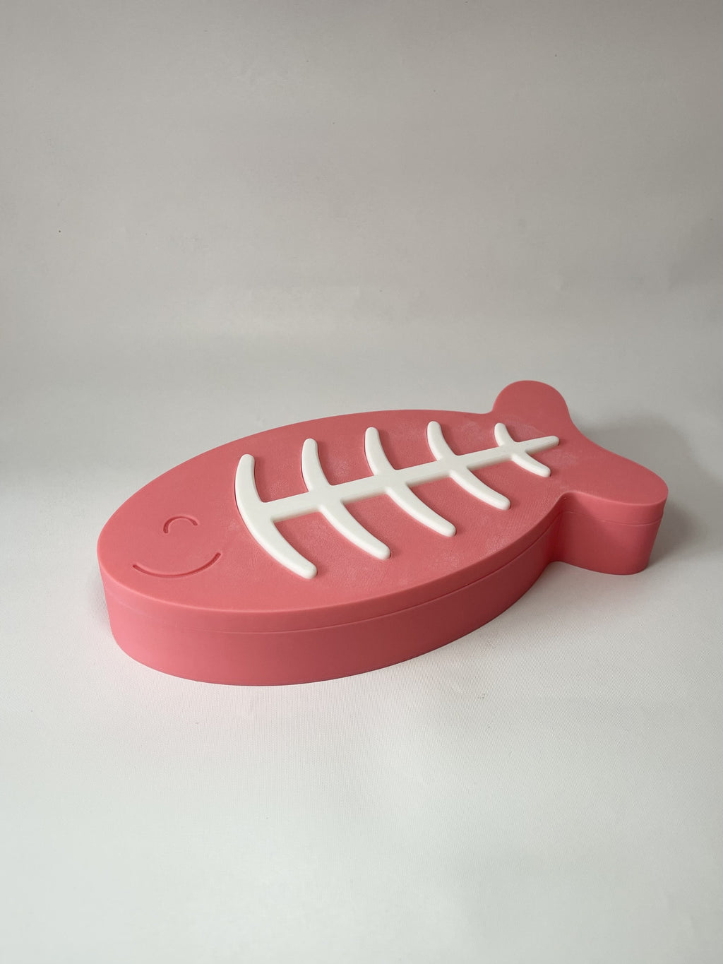 Cat Fish Shaped Treat Box, Magnetic Seal